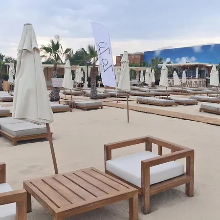 16 - Rainbow Complex דירה