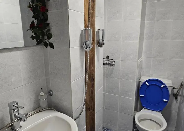 16 - Rainbow Complex 公寓 *